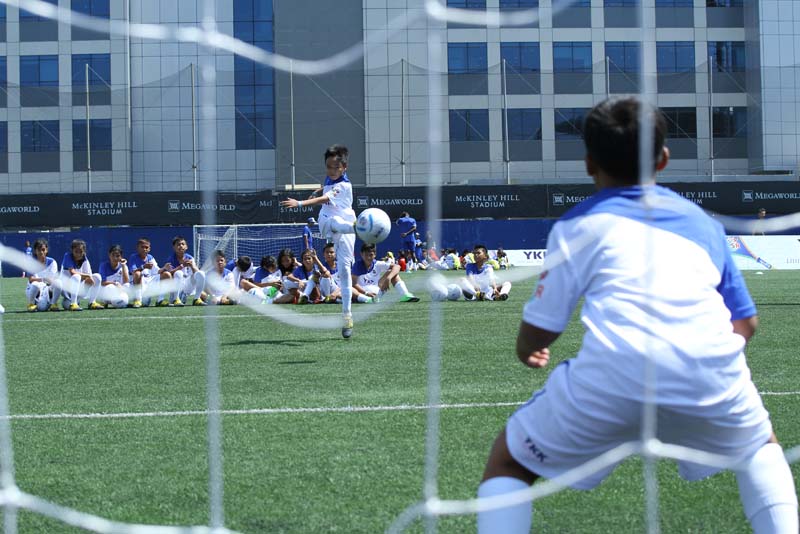 Kids from Marawi, Metro streets and Batangas lakeshore towns benefit from YKK-Real Madrid Foundation football clinics 10 Kids from Marawi Metro streets and Batangas lakeshore towns benefit from YKK Real Madrid Foundation football clinics 6