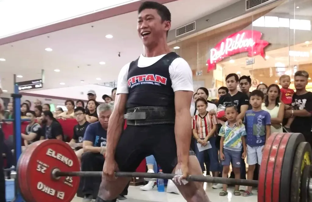 Regie Ramirez: The Unshakeable Powerlifter 2 Regie Ramirez Deadlift