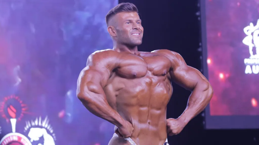 Steroid-Induced Heart Failure at 30: The Lifespan Sacrifice in Professional Bodybuilding 3 joey farrel on stage