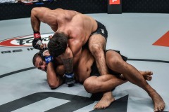 Marcus-Almeida-vs-Anderson-Silva-4